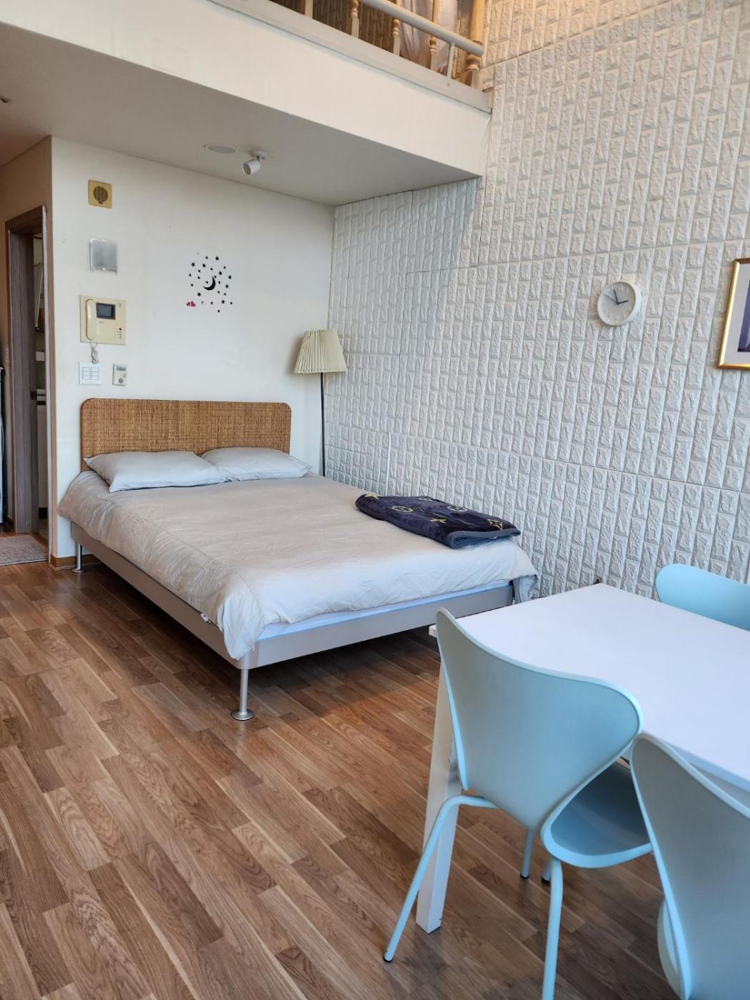 Hongdae Residence-5 1Min From Hongik Uni Station Exit #1 Seoul Exterior foto