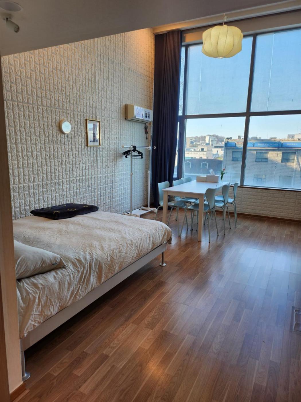 Hongdae Residence-5 1Min From Hongik Uni Station Exit #1 Seoul Exterior foto
